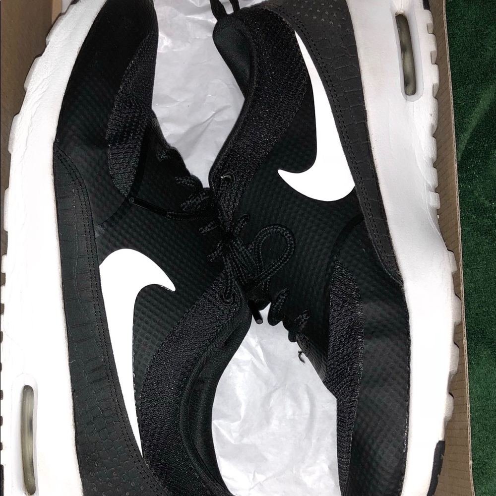 Women’s Nike air max Thea